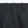 Weit geschnittene Leinen-Hose mit Nadelstreifen Weit geschnittene Leinen-Hose mit Nadelstreifen