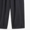 Weite Plissee-Hose mit weitem Bein Weite Plissee-Hose mit weitem Bein