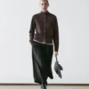 Woll-Cardigan mit hohem Kragen Woll-Cardigan mit hohem Kragen