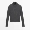 Woll-Cardigan mit Reißverschluss Woll-Cardigan mit Reißverschluss